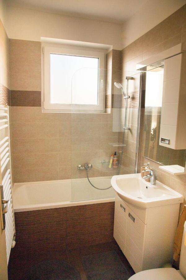 Firpo Apartman Eger Ngoại thất bức ảnh